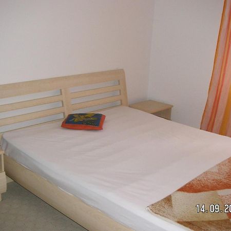 Emona Guest House เนเซบาร์ ห้อง รูปภาพ